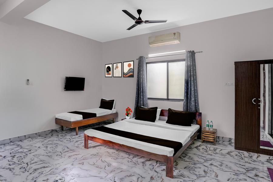 super hotel o thivim railway station formerly silverline villa