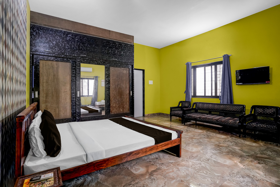 super hotel o thivim railway station formerly silverline villa