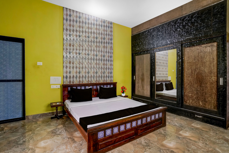 super hotel o thivim railway station formerly silverline villa