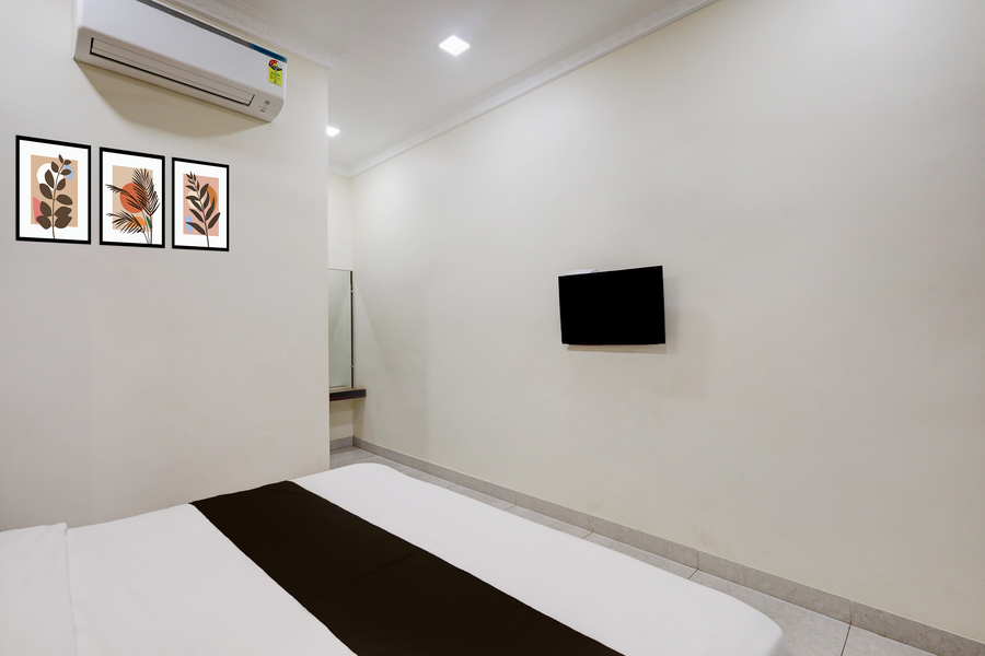 super townhouse koyambedu metro station chennai formerly sr residency