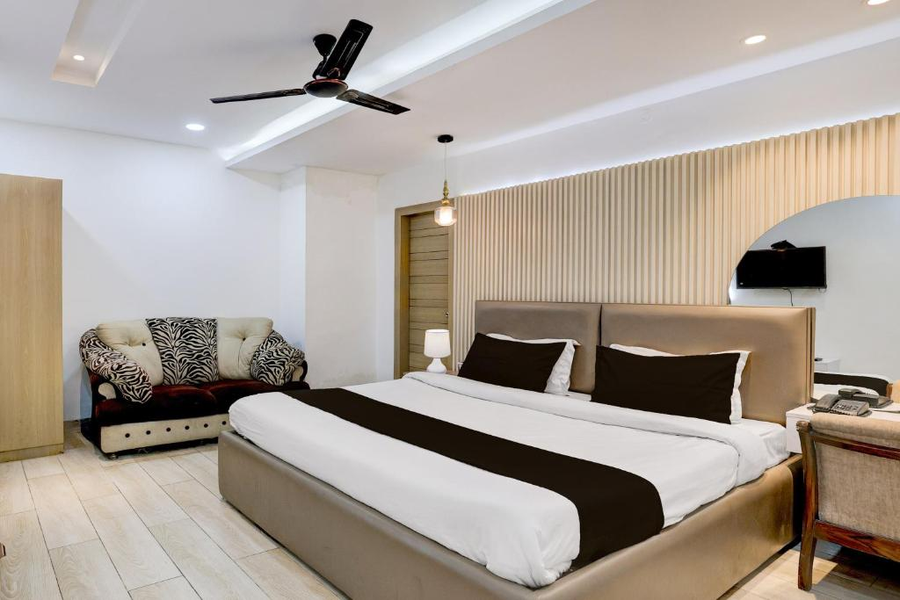 super townhouse mohali bus terminal formerly hotel hm crystal