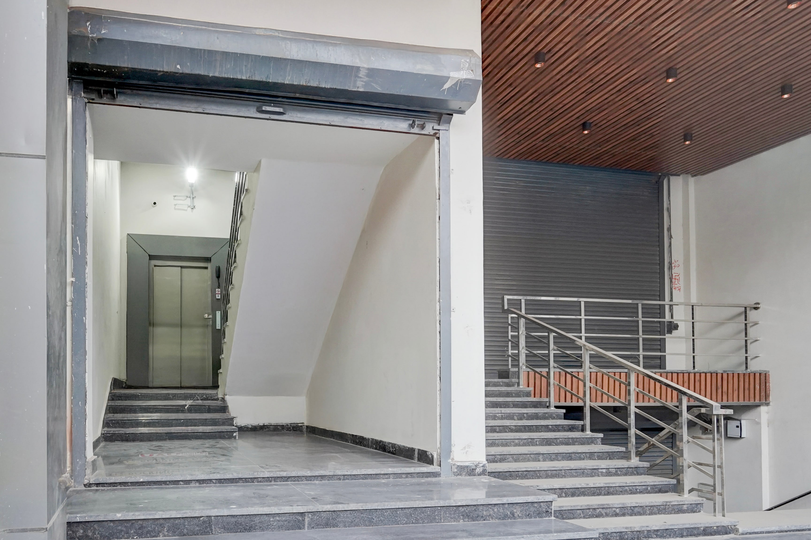 super townhouse dsidc bawana formerly kanhaiya residency