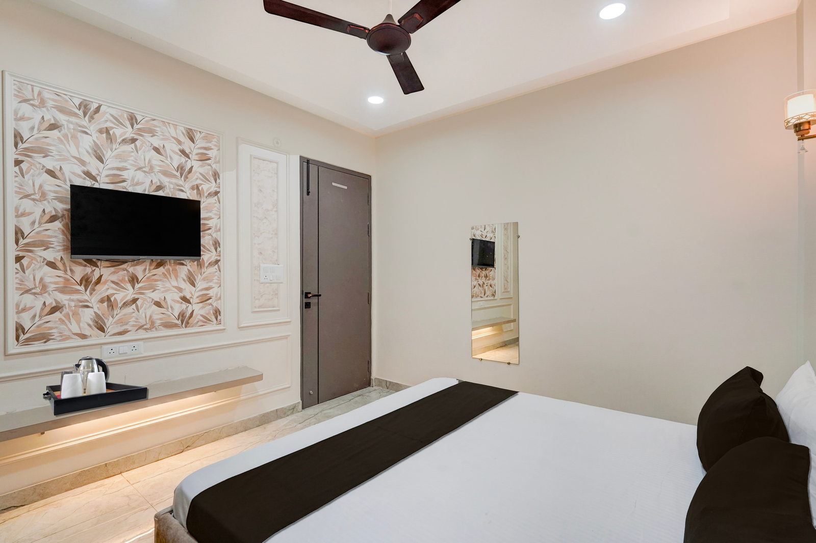 super townhouse dsidc bawana formerly kanhaiya residency