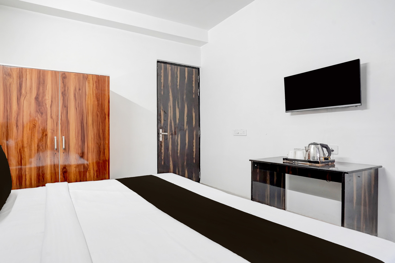 collection o sector 7 rohini formerly giriraj residency