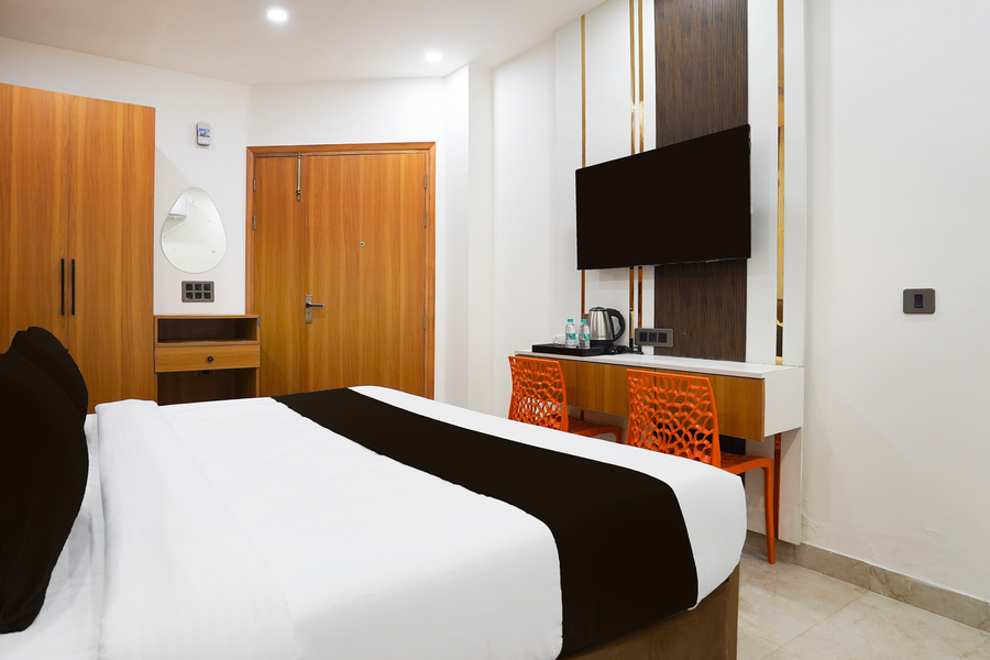 townhouse preet vihar delhi