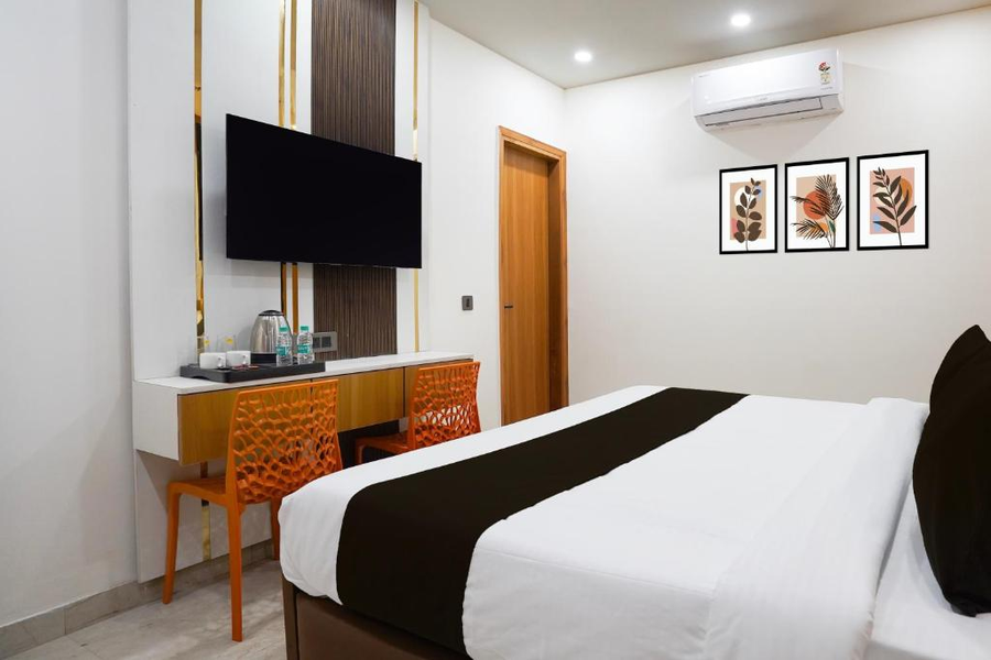 townhouse preet vihar delhi