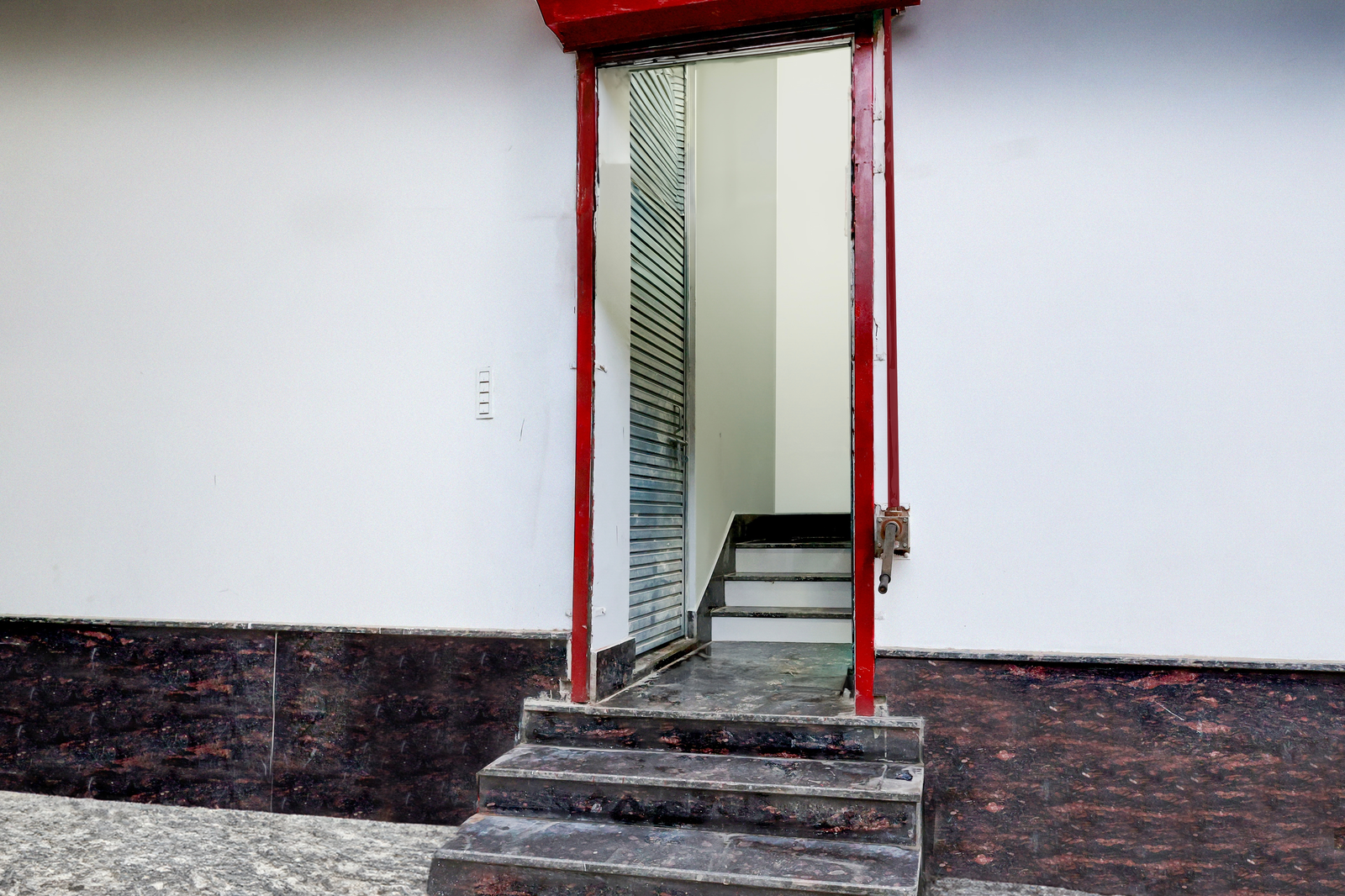 Super Townhouse Jhilmil Metro Station Formerly Legacy Residency,,4 star