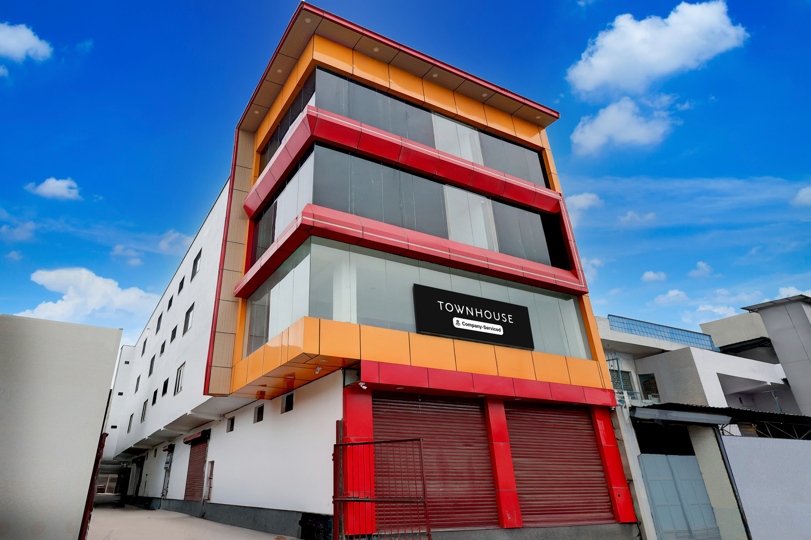 super townhouse jhilmil metro station formerly legacy residency