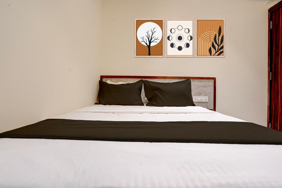 super collection o talwade corpoarte homestay
