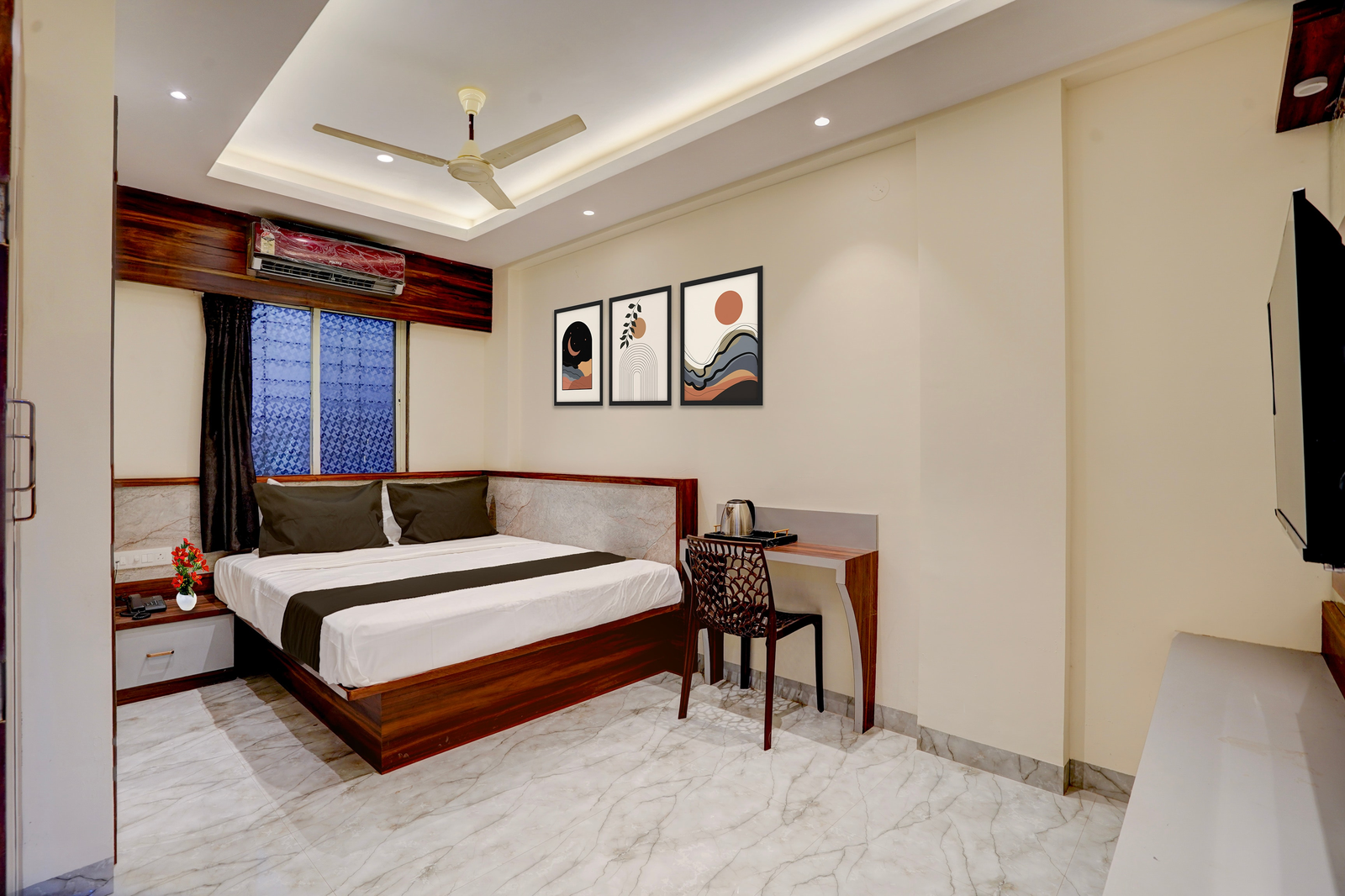 super collection o talwade corpoarte homestay