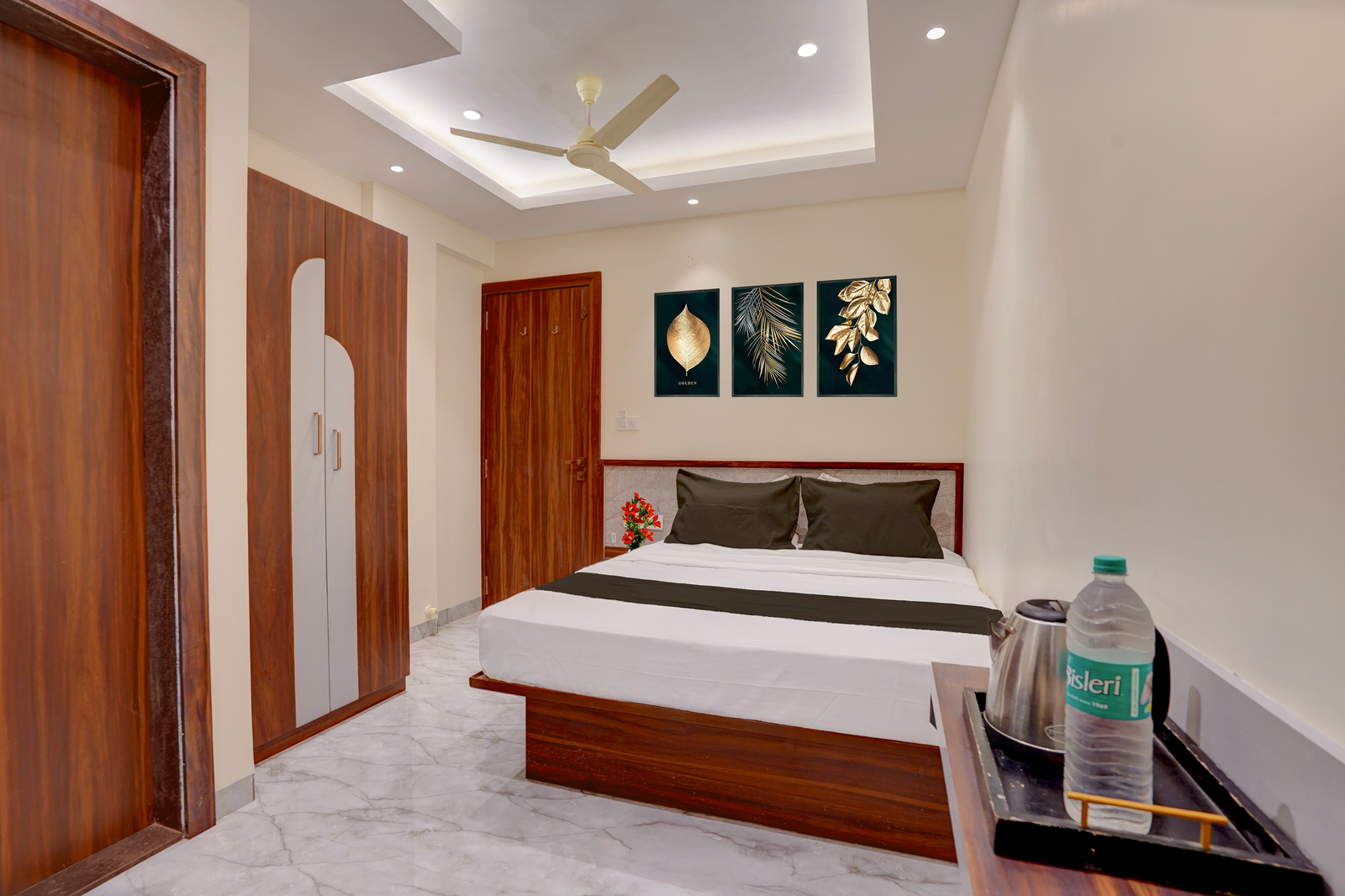 super collection o talwade corpoarte homestay