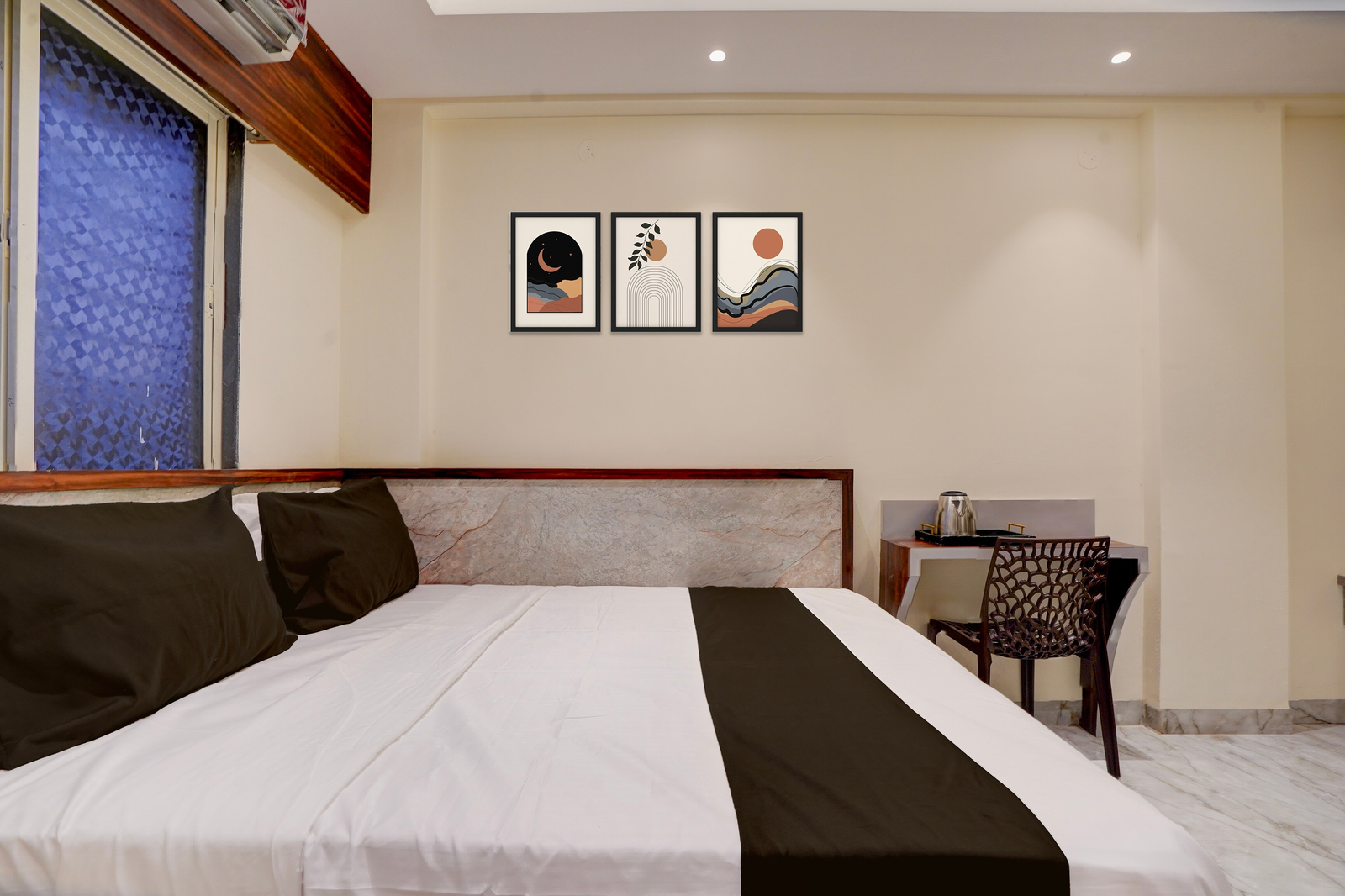 super collection o talwade corpoarte homestay