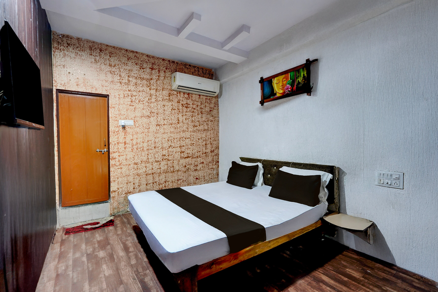 super collection o lokmanya nagar metro station formerly hotel siddhivinayak
