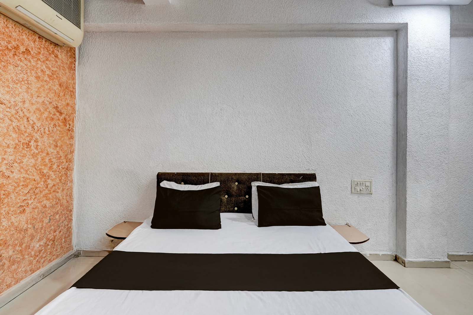 super collection o lokmanya nagar metro station formerly hotel siddhivinayak