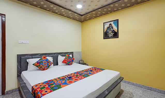 fabhotel shivkashi inn