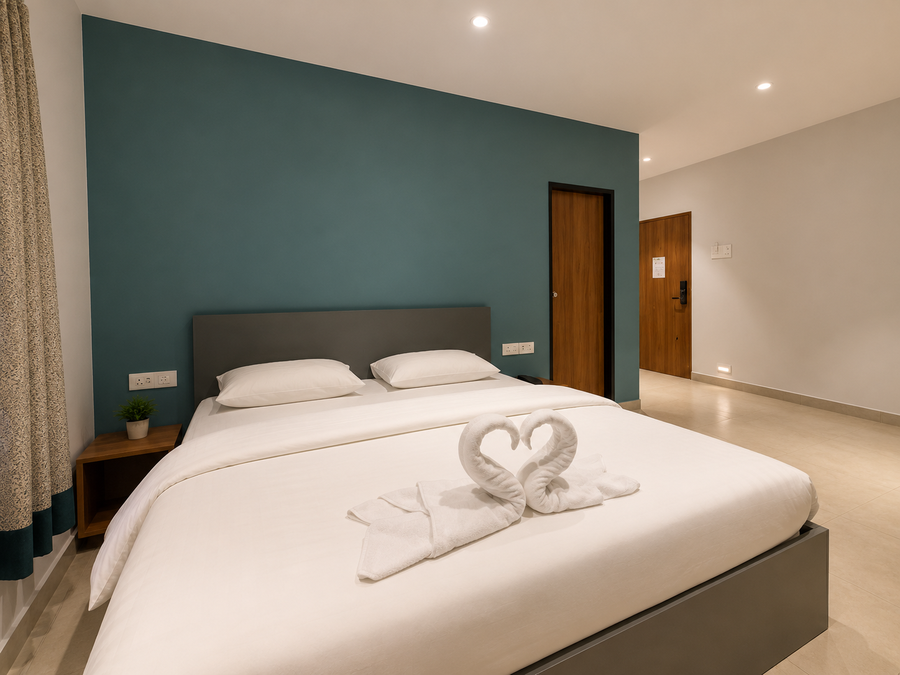 hitech delite stay and dine hotel