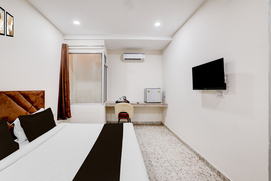 hotel o by oyo neopolis mall ludhiana formerly silver sky