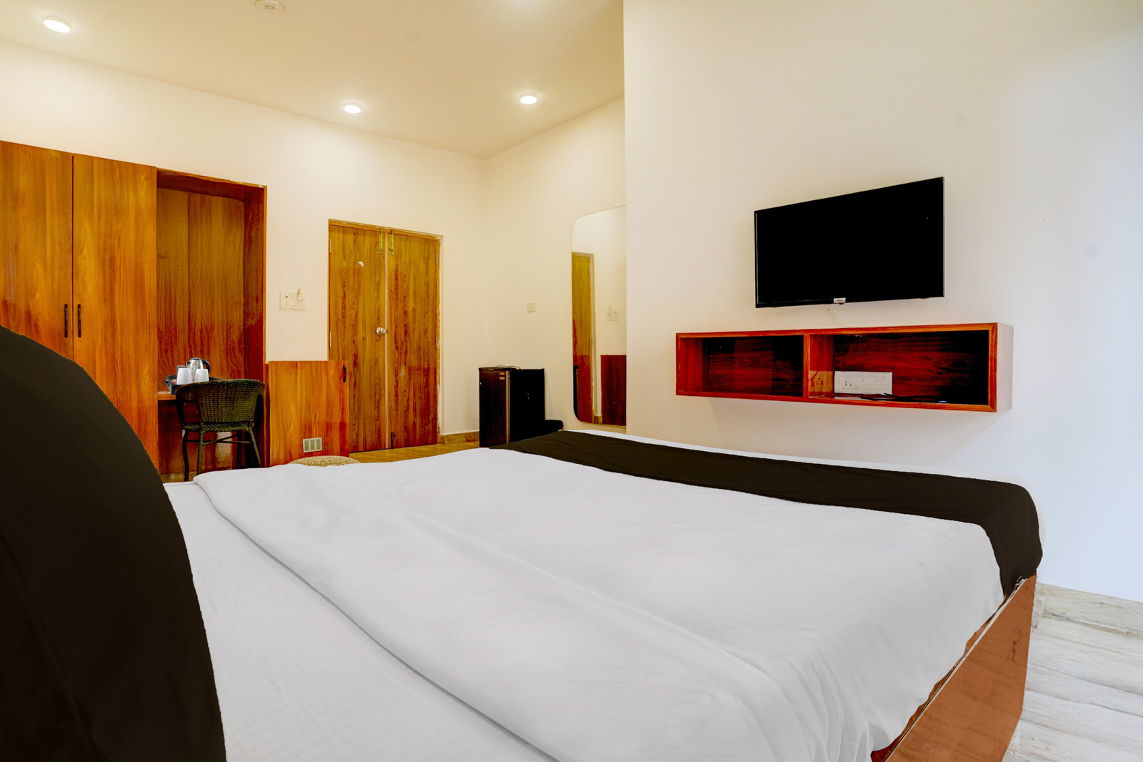 hotel o calangute beach market formerly bellas residency