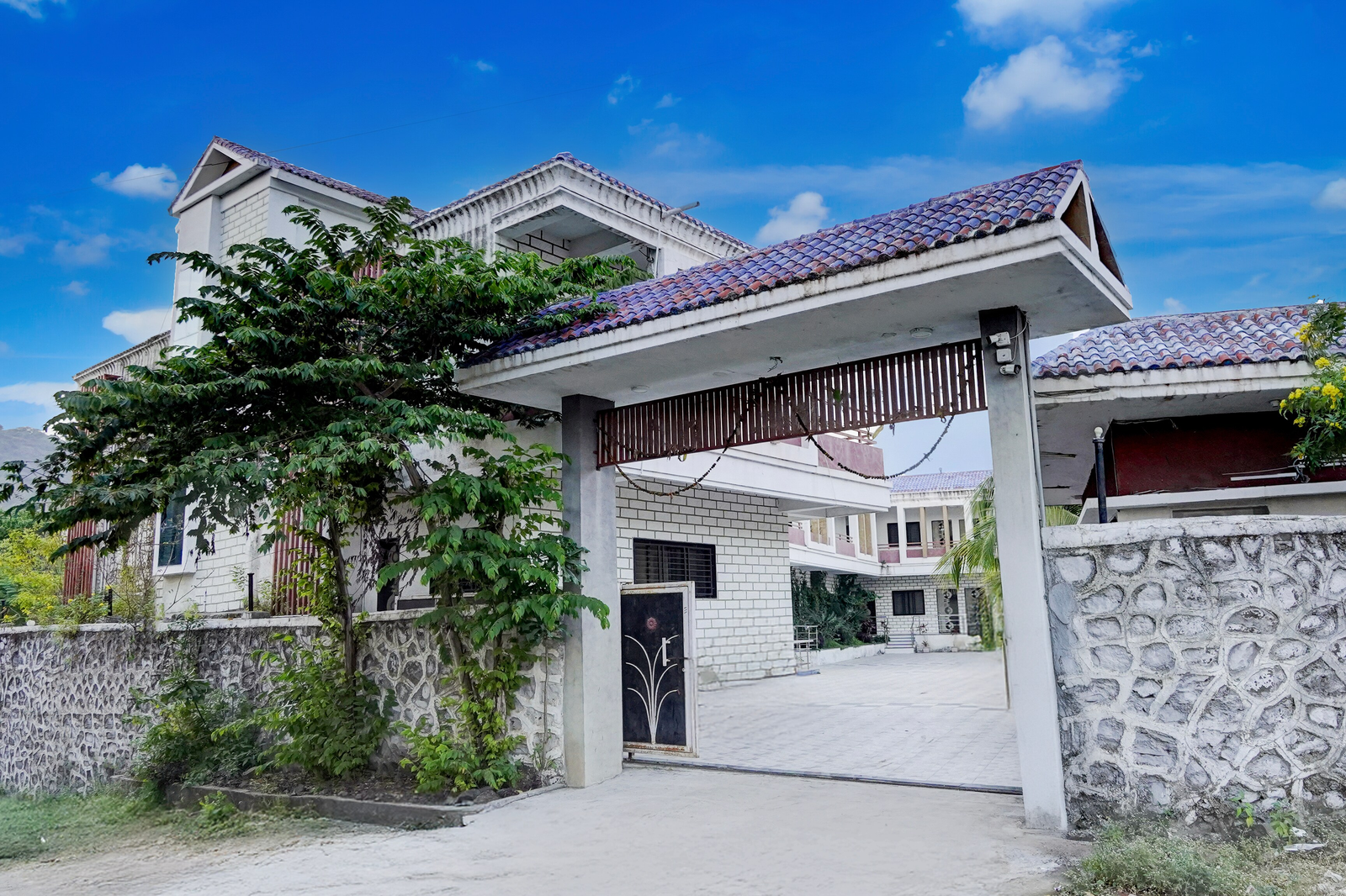 collection o daulatabad fort aurangabad formerly jvs park inn