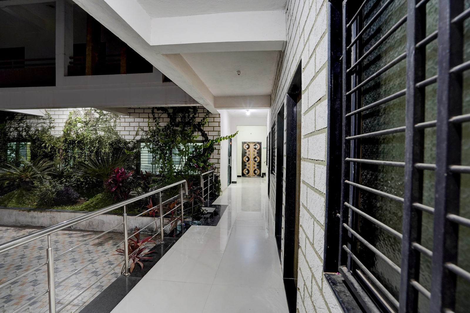 collection o daulatabad fort aurangabad formerly jvs park inn