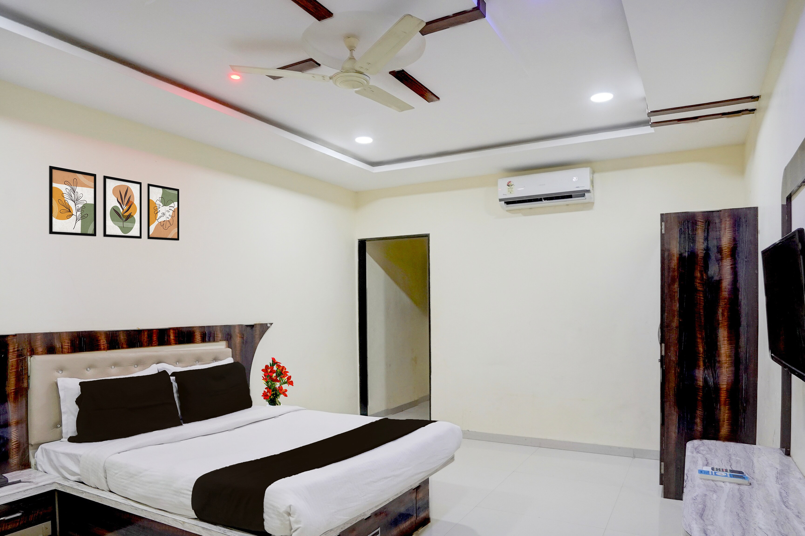 collection o daulatabad fort aurangabad formerly jvs park inn