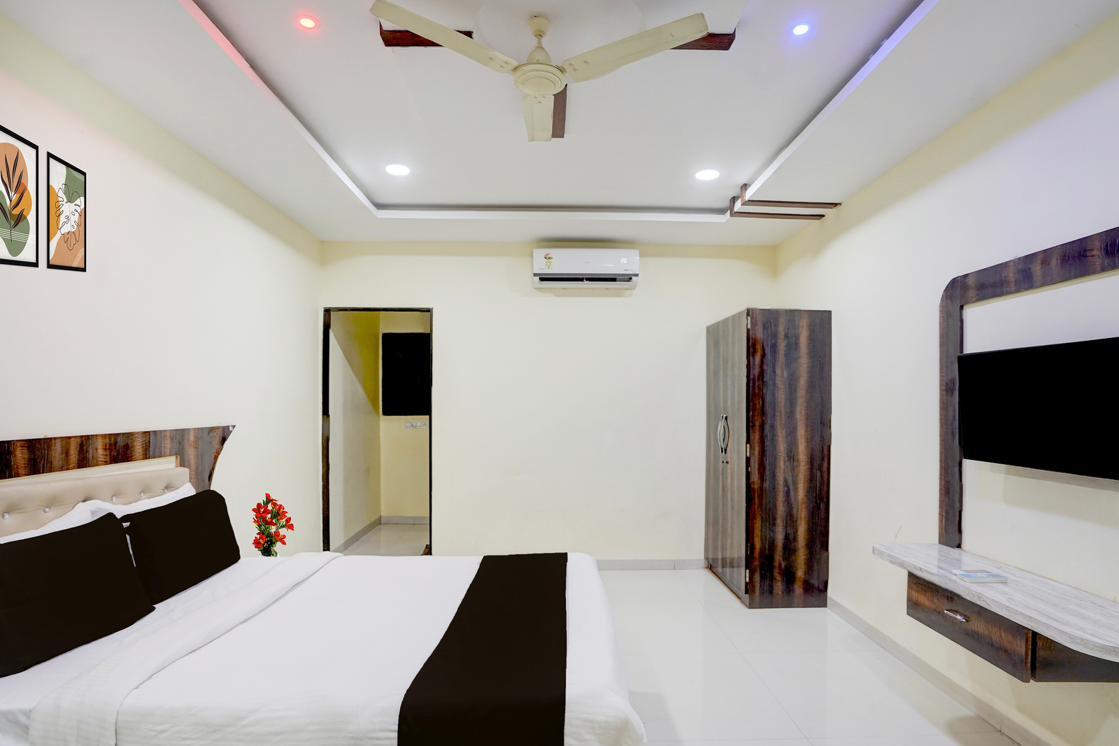 collection o daulatabad fort aurangabad formerly jvs park inn