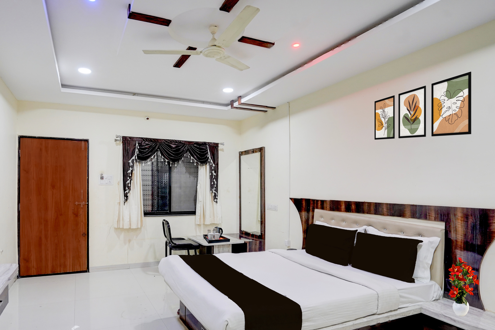 collection o daulatabad fort aurangabad formerly jvs park inn