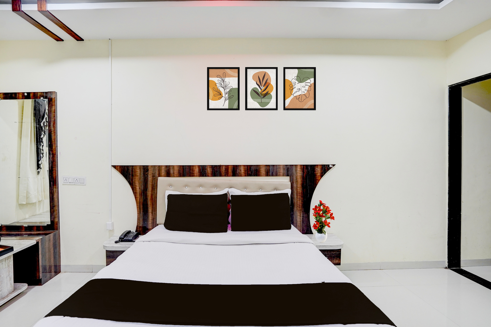 collection o daulatabad fort aurangabad formerly jvs park inn