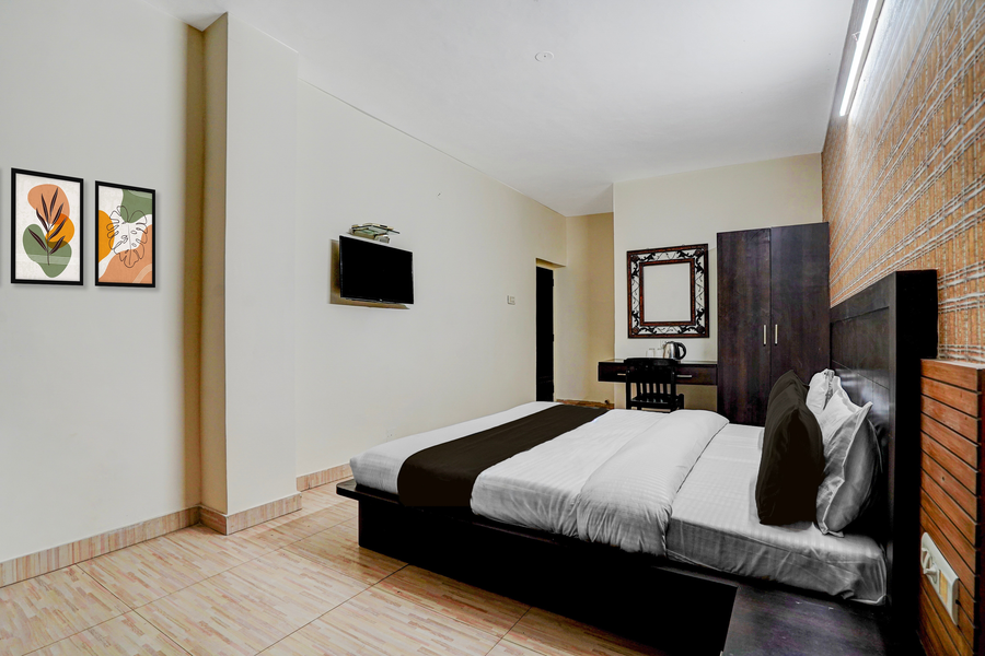 hotel o by oyo clock tower ludhiana formerly greatwall