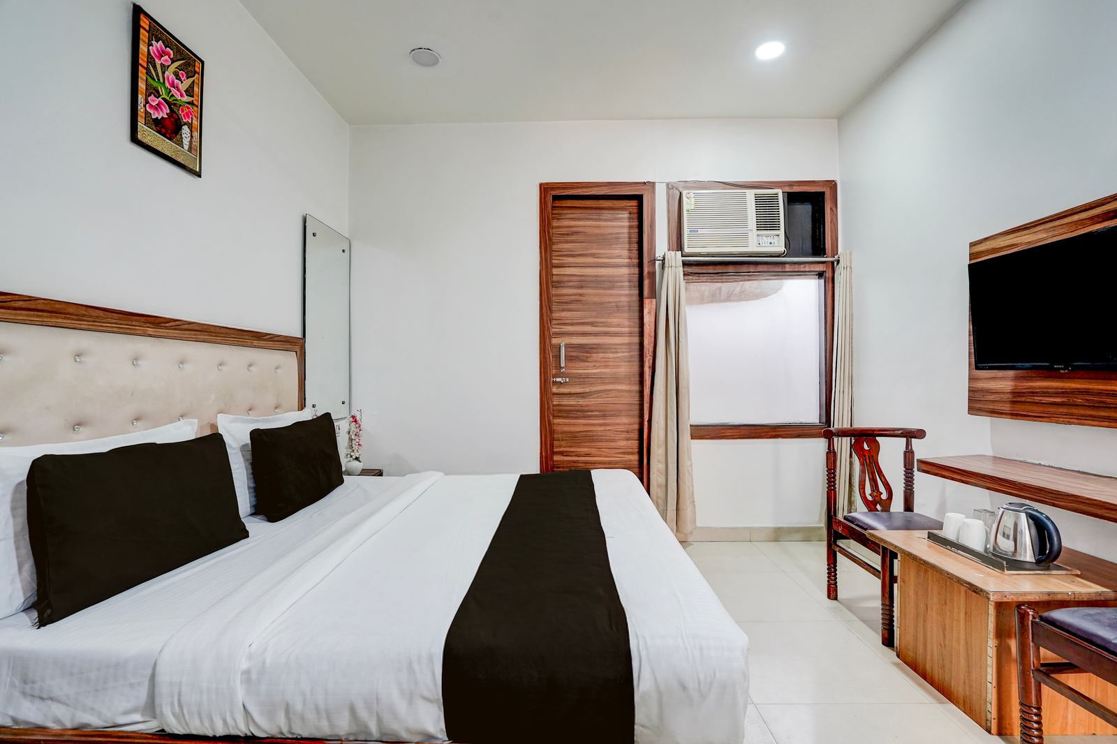 collection o townhall heritage complex amritsar formerly hotel tr