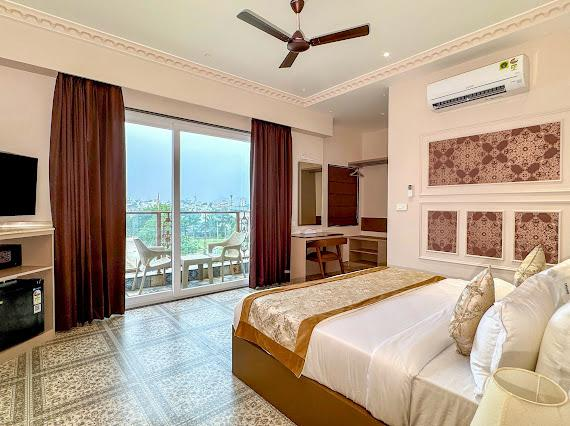 lakeside leisure udaipur