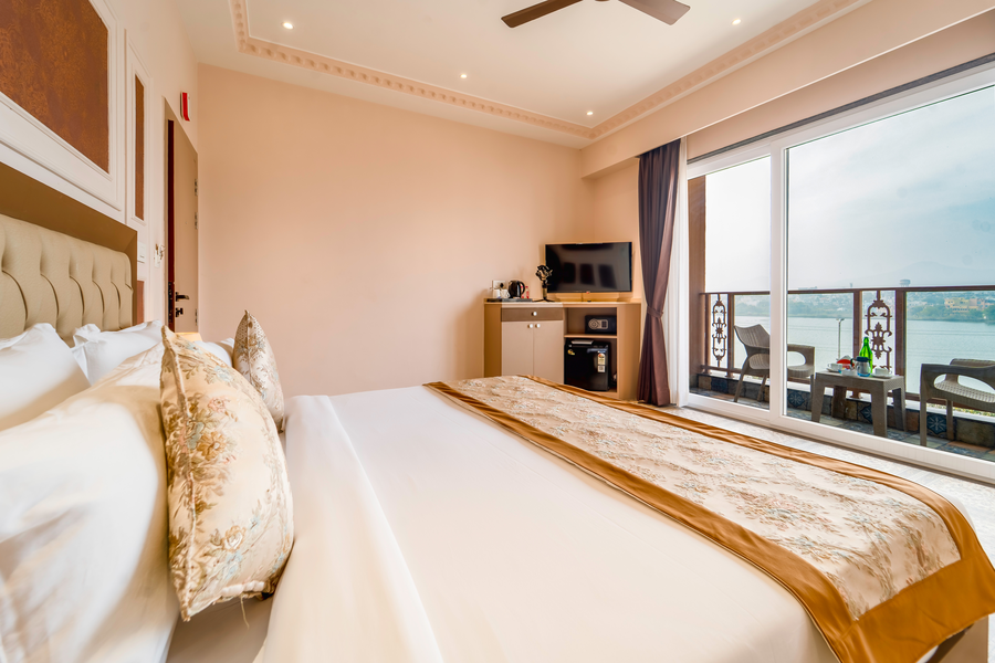 lake view lakeside leisure at nela talab