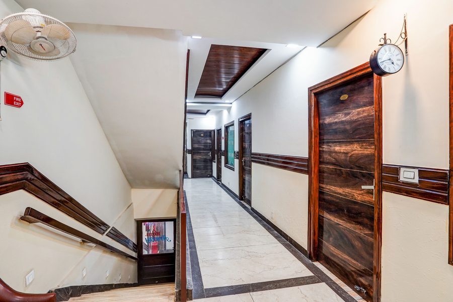 collection o by oyo zirakpur patiala road formerly hotel anvay