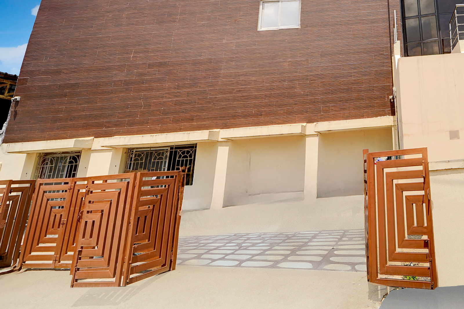 Super Collection O Avarampalayam Bus Stop Formerly Krish Castle,,3 star