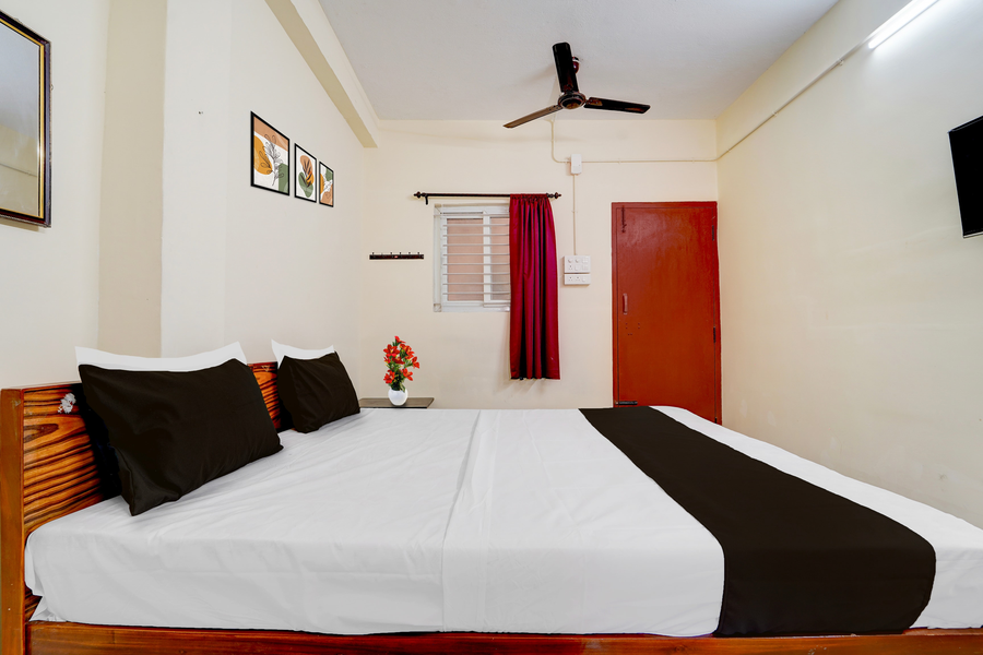 super collection o avarampalayam bus stop formerly krish castle