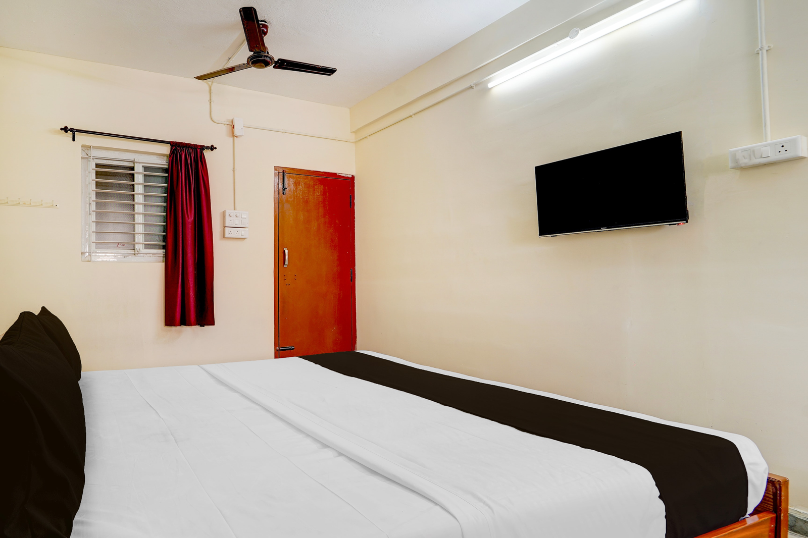 super collection o avarampalayam bus stop formerly krish castle