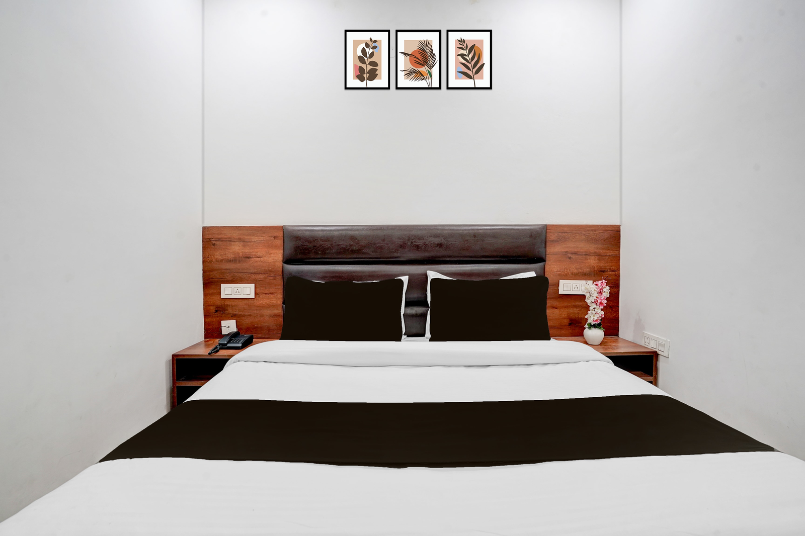 super collection o zirakpur bus terminal