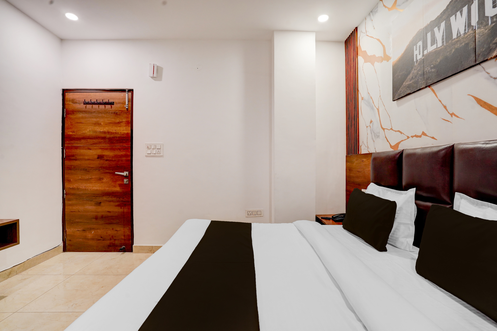 super collection o zirakpur bus terminal