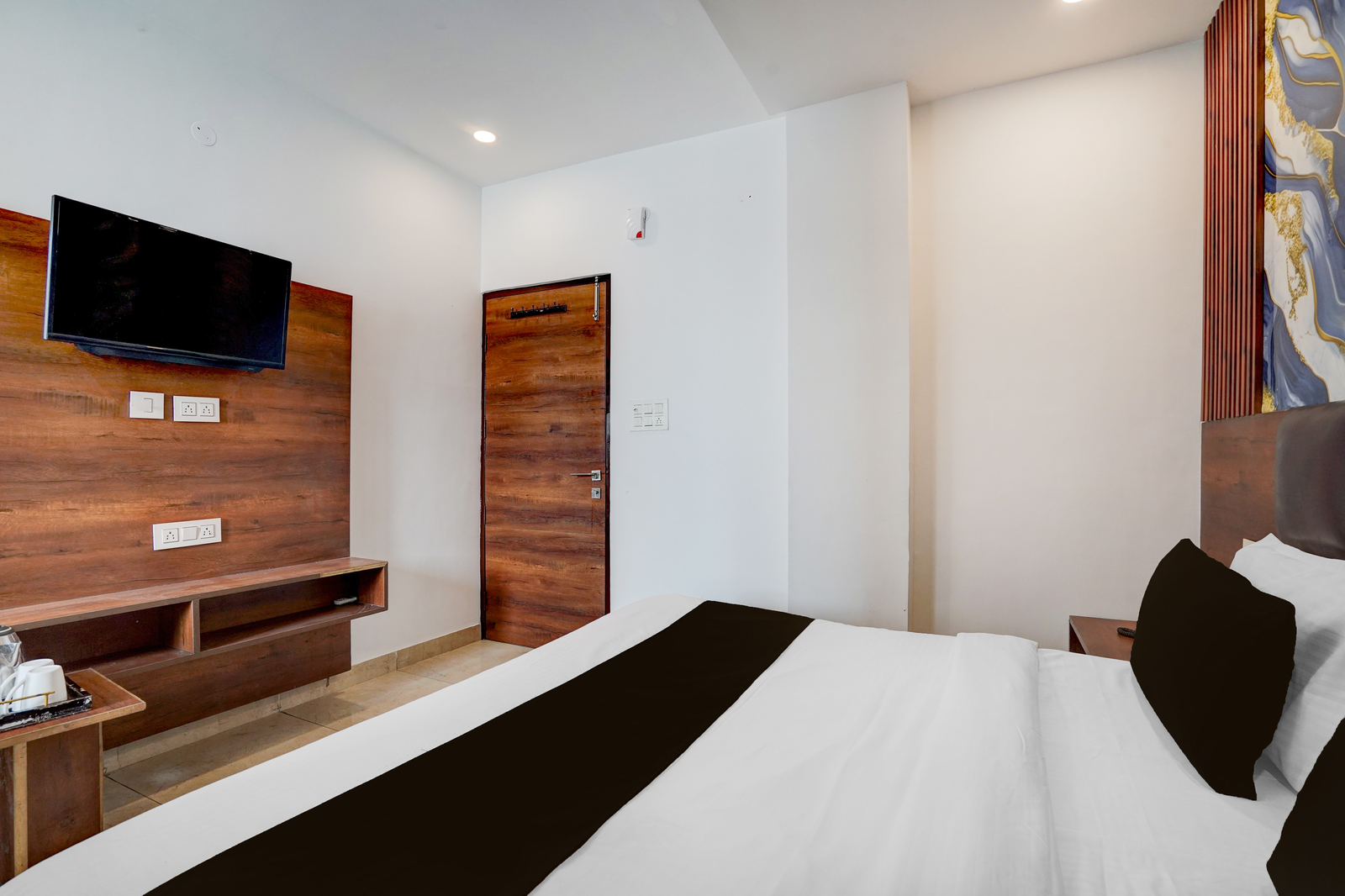 super collection o zirakpur bus terminal