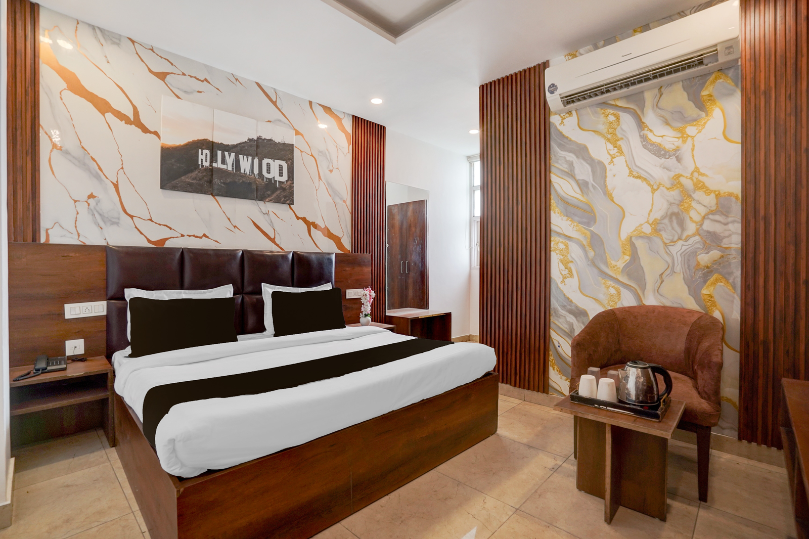 super collection o zirakpur bus terminal