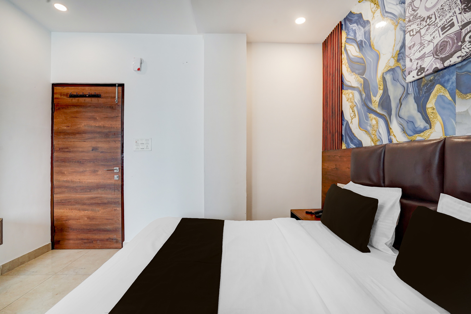 super collection o zirakpur bus terminal