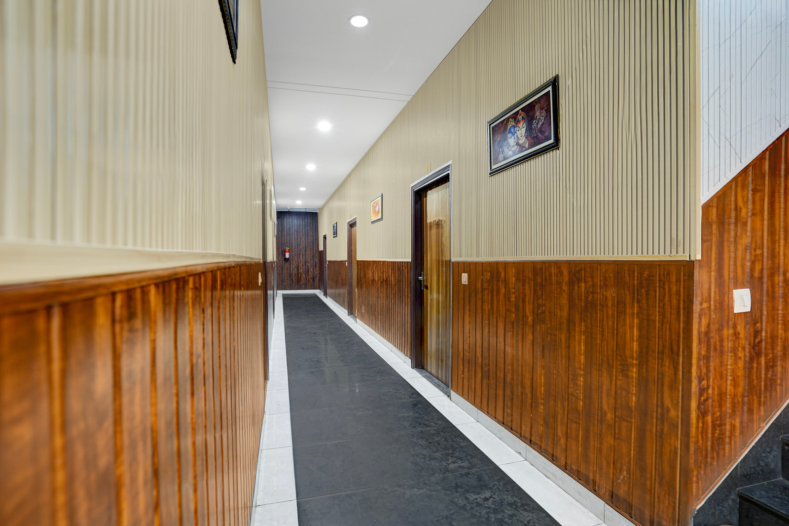 Hotel O Silver Arc Mall Ludhiana Formerly White Solitaire,Malakpur>>Ludhiana,3 star