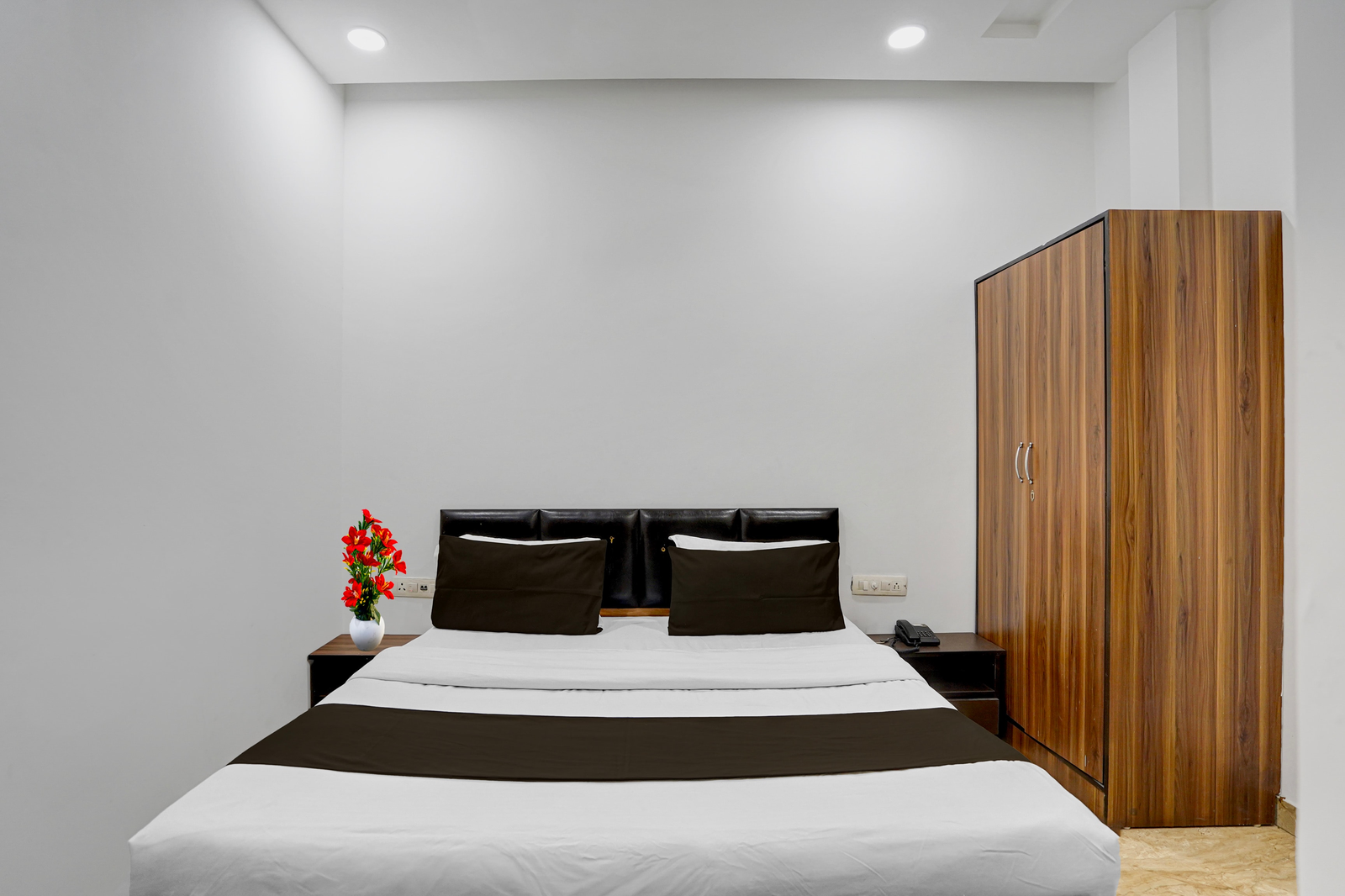 hotel o silver arc mall ludhiana formerly white solitaire