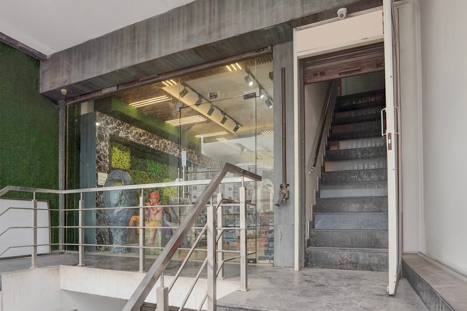 collection o by oyo patiala road crossway zirakpur formerly lavish