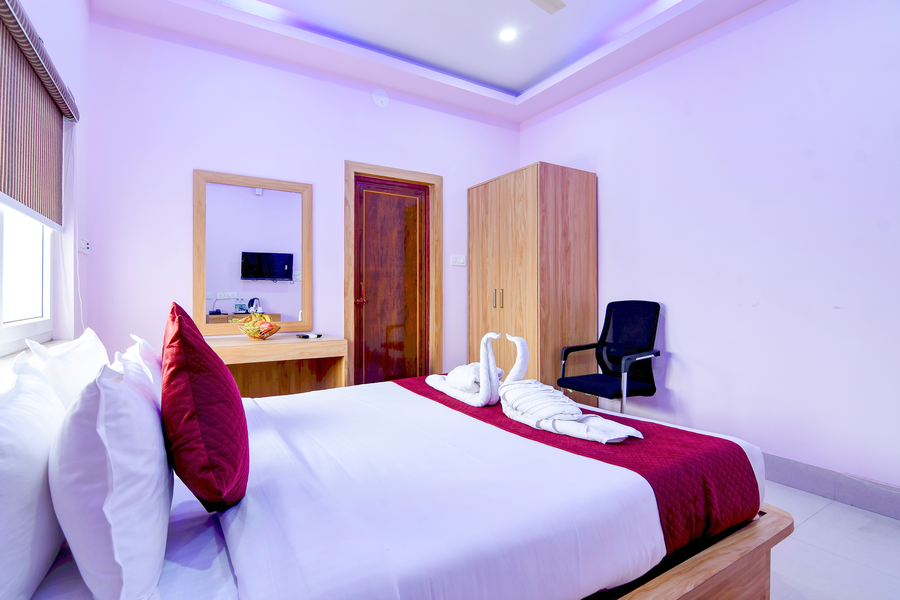 hotel chaitrangada