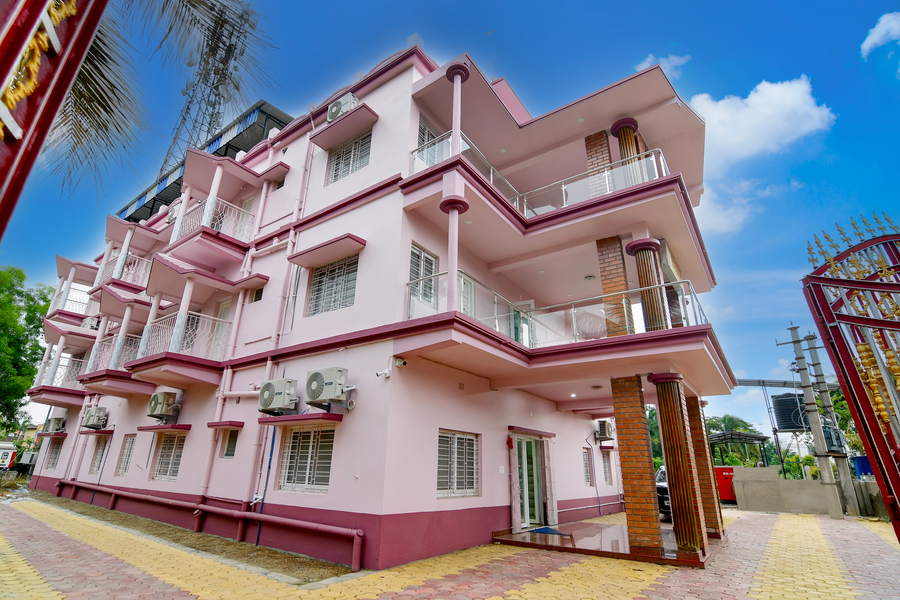 hotel chaitrangada