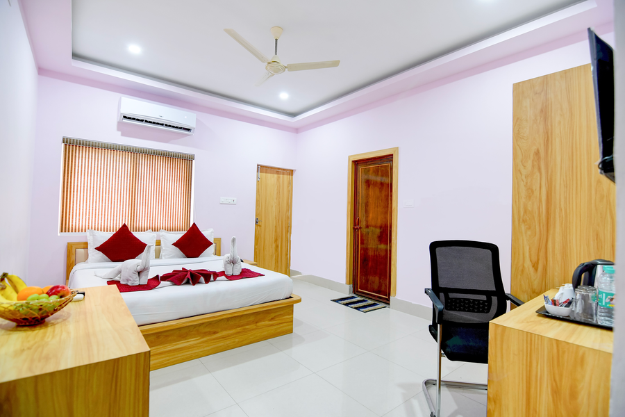 hotel chaitrangada