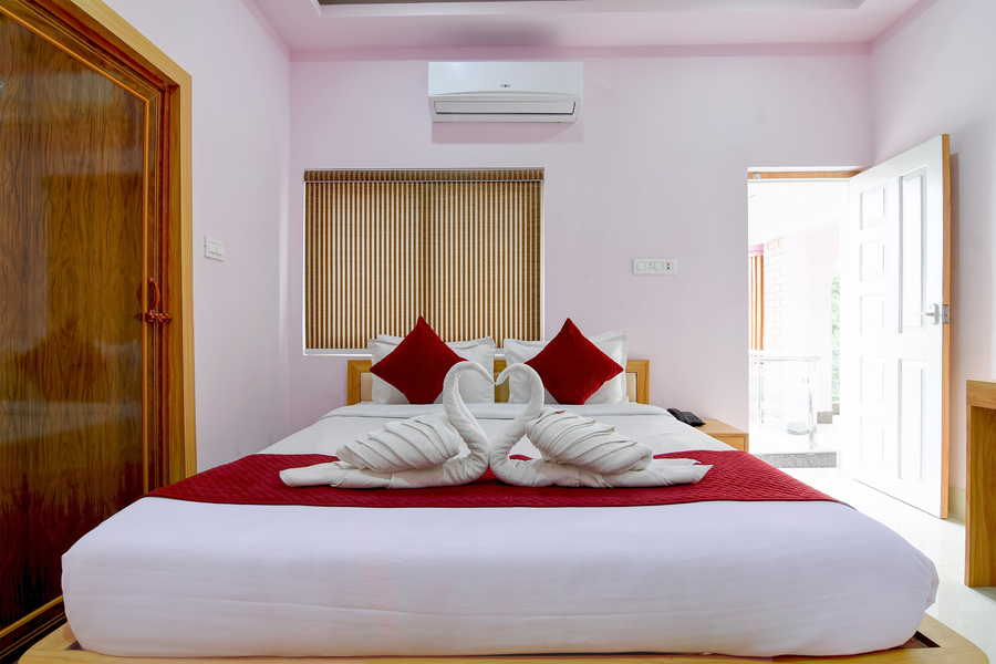 hotel chaitrangada