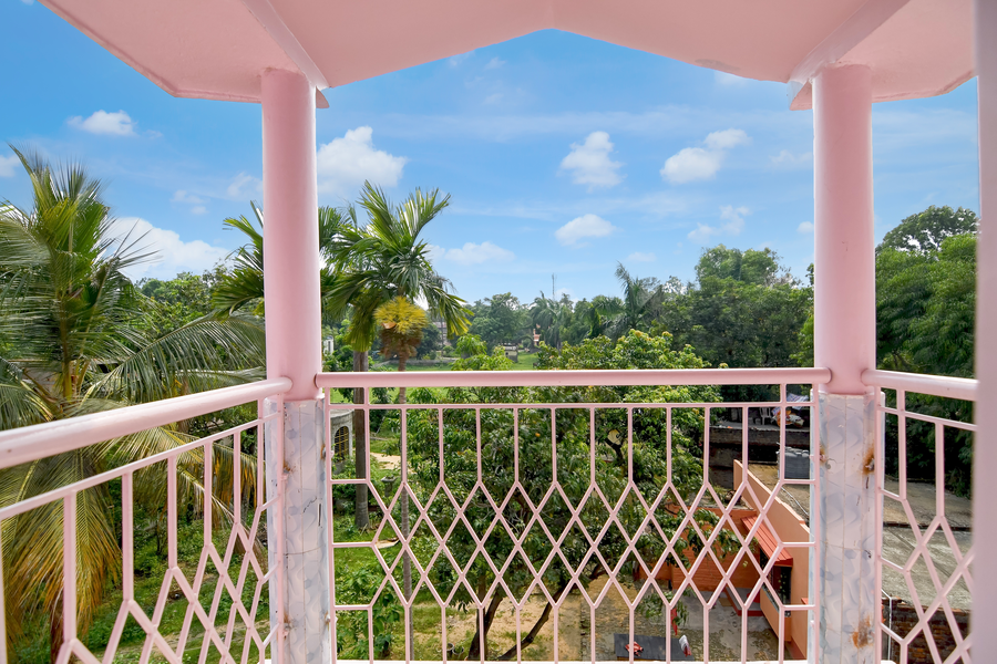 hotel chaitrangada