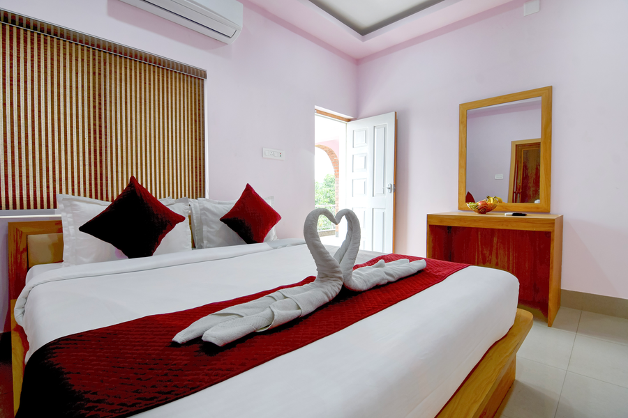 hotel chaitrangada